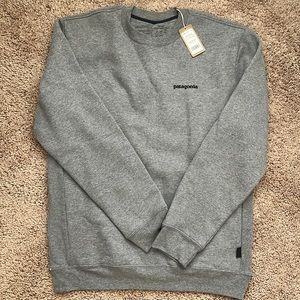 Patigonia Crewneck